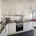 Villa Mng Elliott74 *